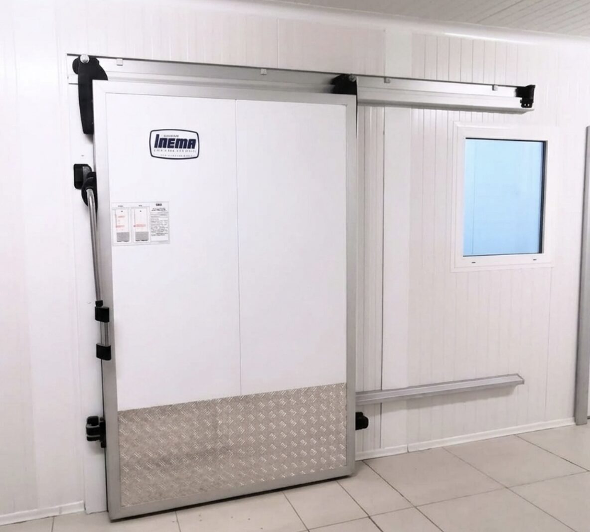 Puerta cámara frigorífica INEMA